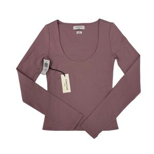Aritzia Contour Scoopneck Claremont Long Sleeve Top Sz XXS